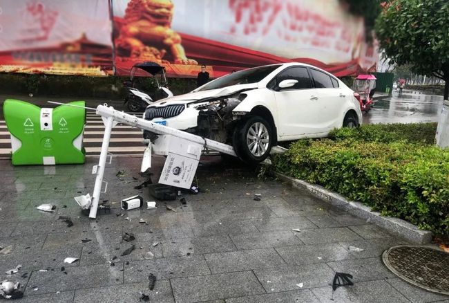 通城最新车祸事件报道