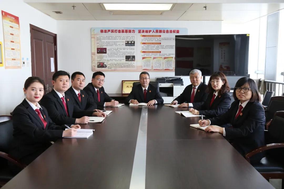 最新冯立国,最新冯立国的日常趣事与情感纽带