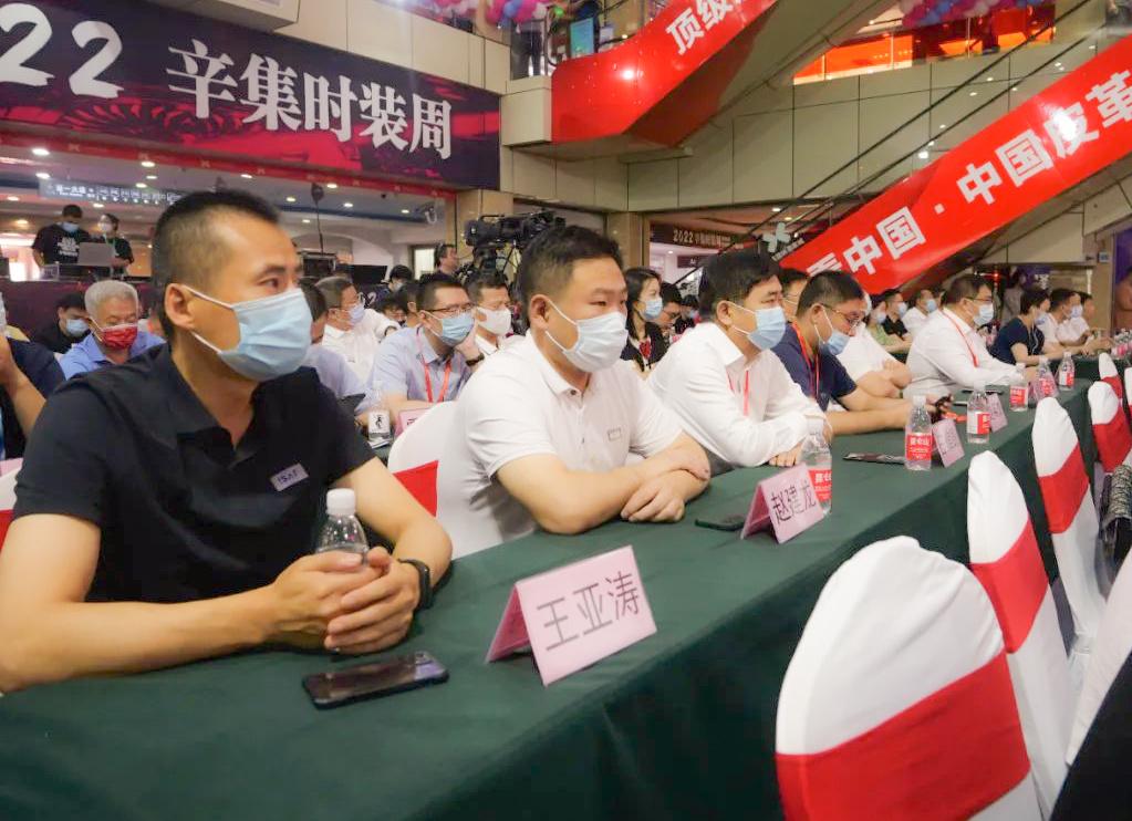潮流新品设计，激发无限可能，成就自信与成就感的盛宴