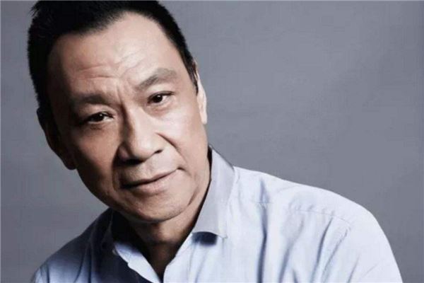 男明星老戏骨，揭秘小巷深处的秘密舞台