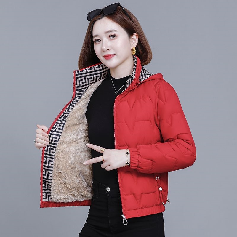 最新款女士棉衣，时尚与自我成长的完美结合