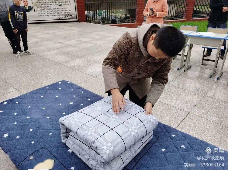 叠被子比赛精彩瞬间与经验总结回顾