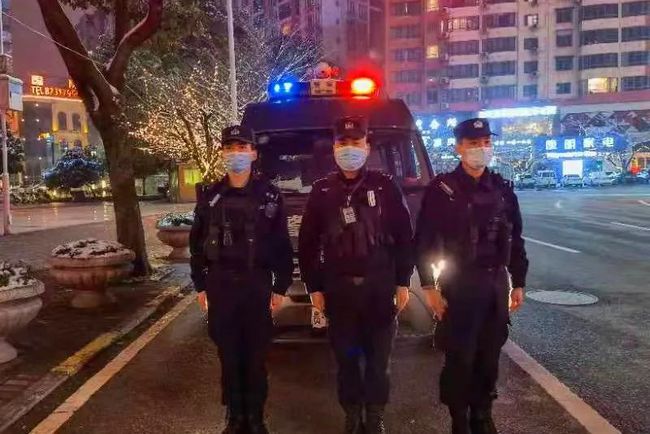 开瓮高速的交通动态与温情故事